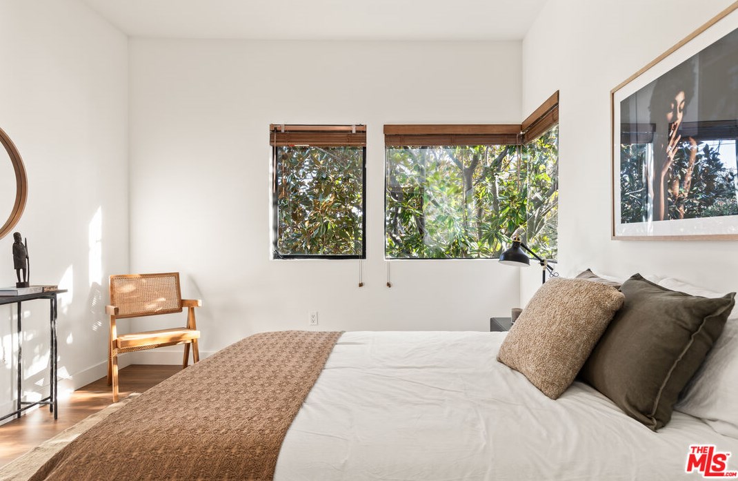 11959 Charnock Rd, Los Angeles CA  90066-2843 exterior