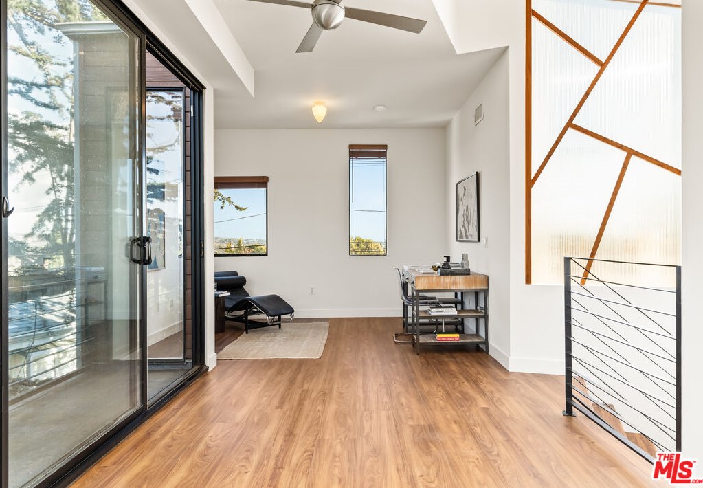 11959 Charnock Rd, Los Angeles CA  90066-2843 exterior