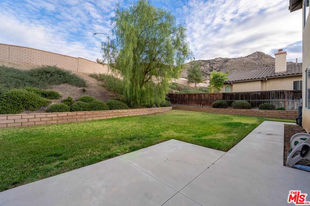 28921 Avalon Ave, Moreno Valley CA  92555-7056 exterior