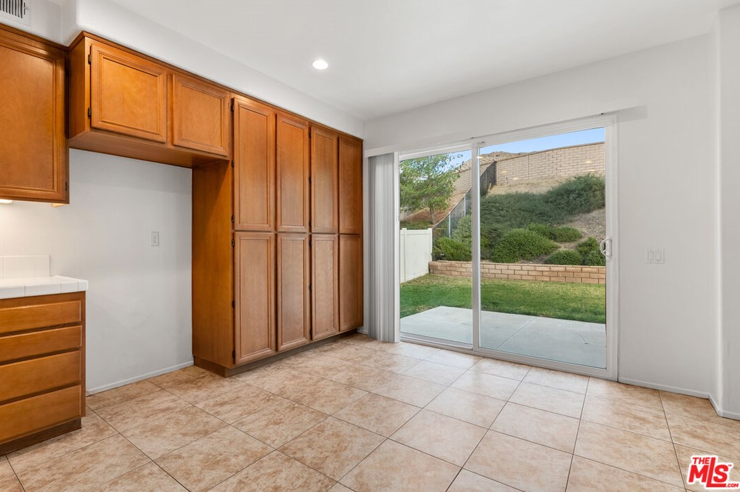 28921 Avalon Ave, Moreno Valley CA  92555-7056 exterior