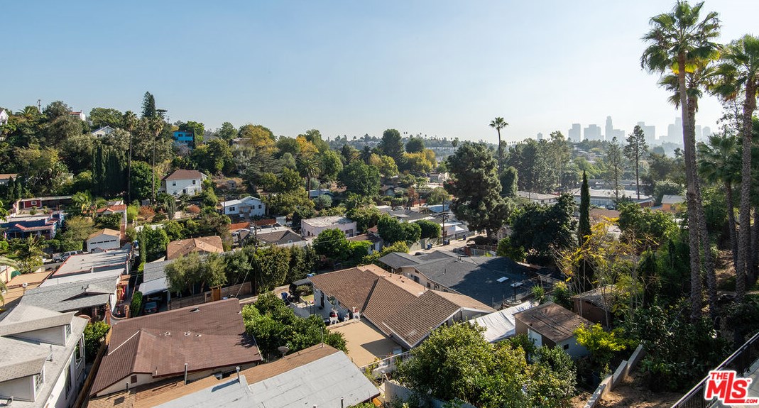 1890 Alvarado St, Los Angeles CA  90026-1780 exterior