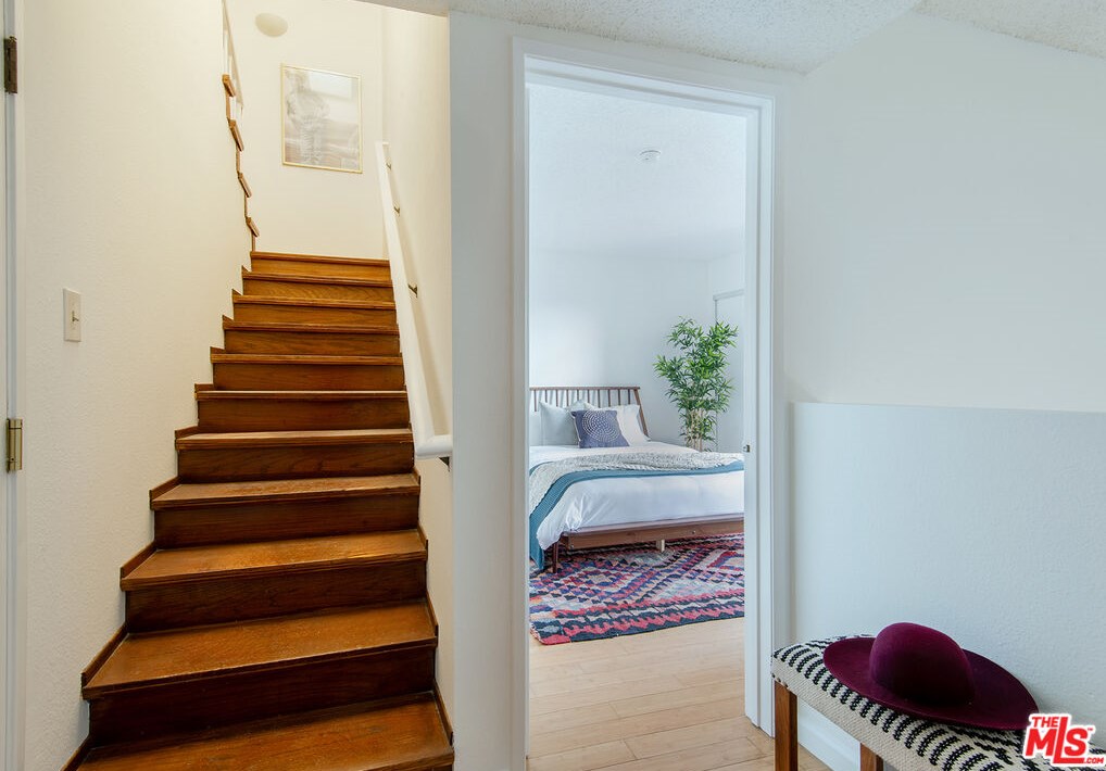 1890 Alvarado St, Los Angeles CA  90026-1780 exterior