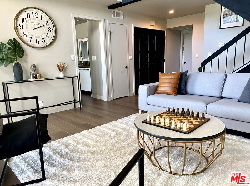 4510 Gateshead Bay, Oxnard CA  93035-3706 exterior