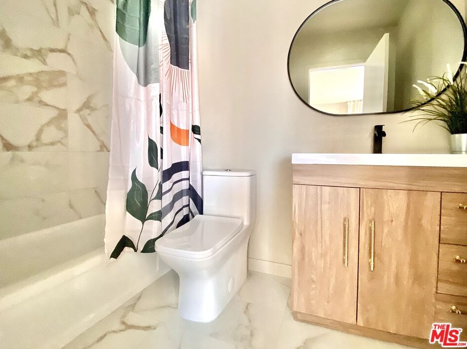 4510 Gateshead Bay, Oxnard CA  93035-3706 exterior