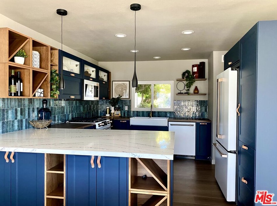 4510 Gateshead Bay, Oxnard CA  93035-3706 exterior