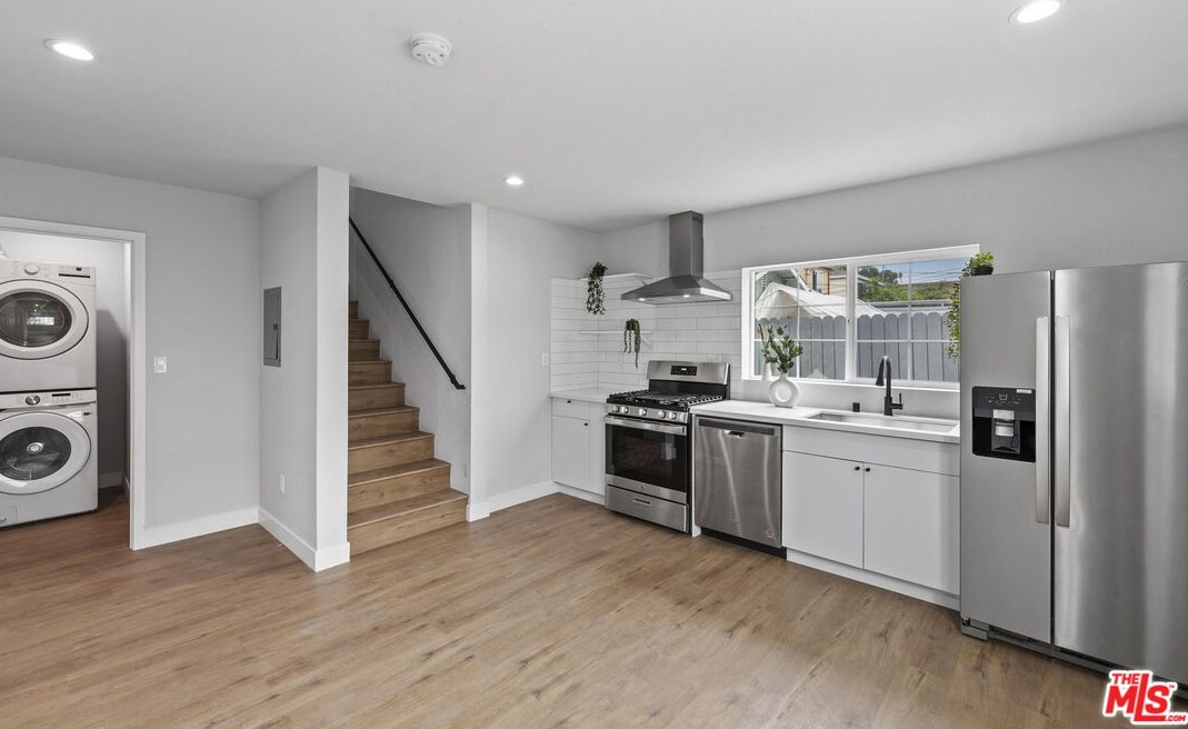 926 57th St, Los Angeles CA  90011-5222 exterior