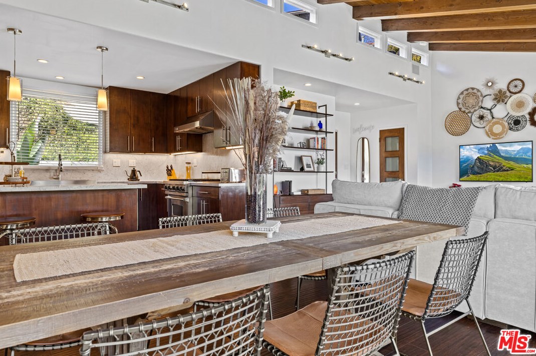 3476 Troy Dr, Los Angeles CA  90068-1436 exterior