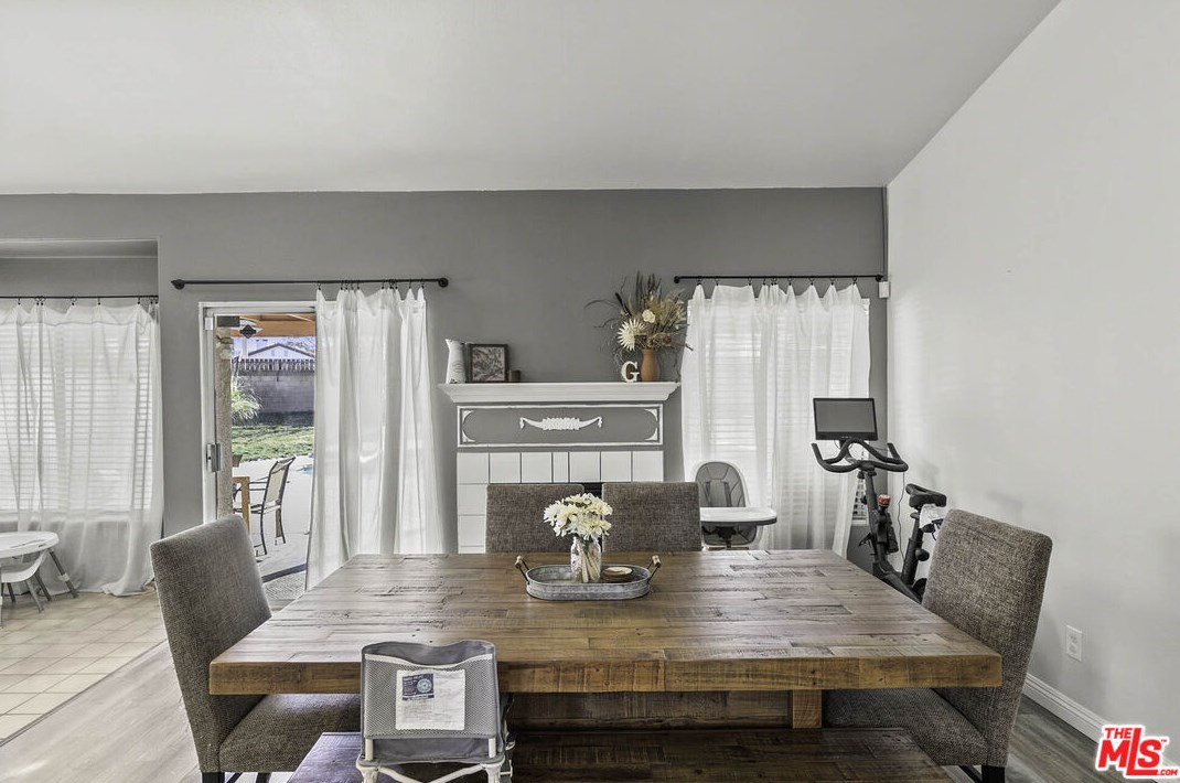 42417 Plains Dr, Lancaster CA  93536-4539 exterior