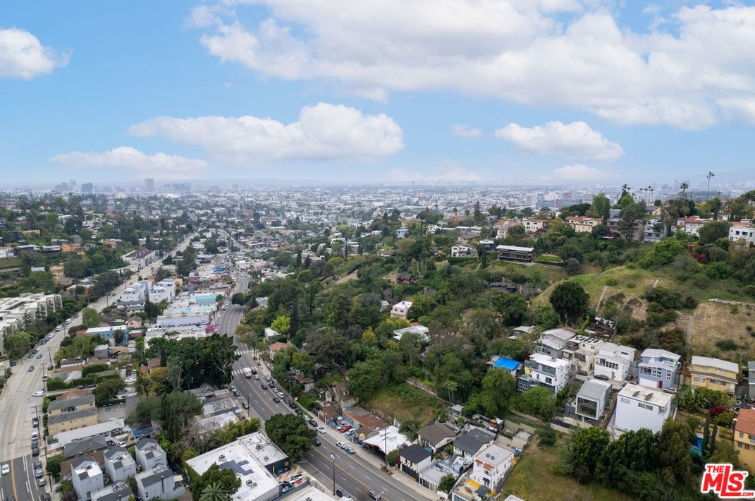 2168 Lyric Ave, Los Angeles CA  90027-4754 exterior