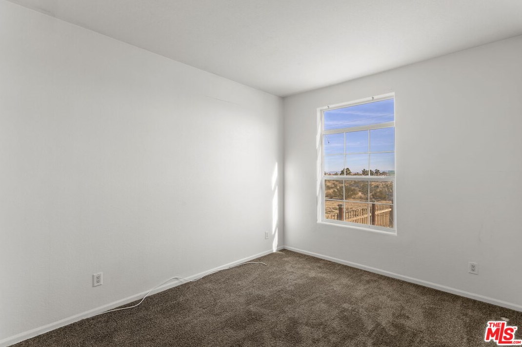 13072 Anderson Ranch Rd, Phelan CA  92371-4315 exterior