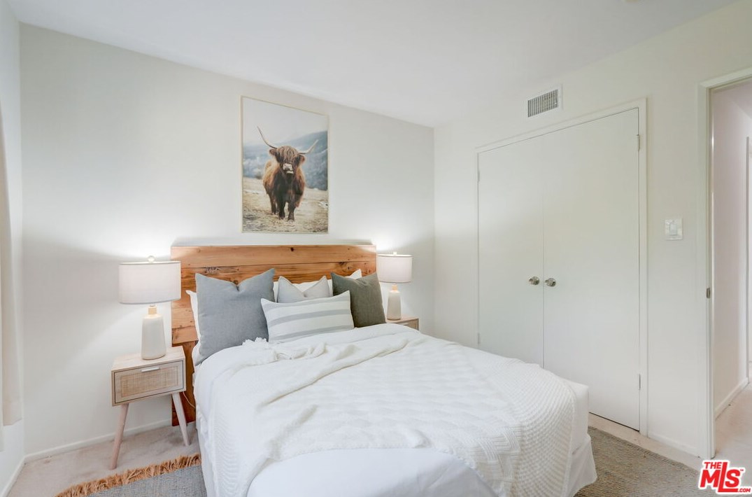 12408 Sanford St, Los Angeles CA  90066-6933 exterior