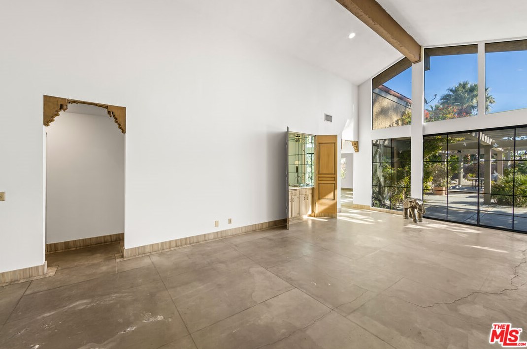 17 Lincoln Pl, Rancho Mirage CA  92270-1928 exterior