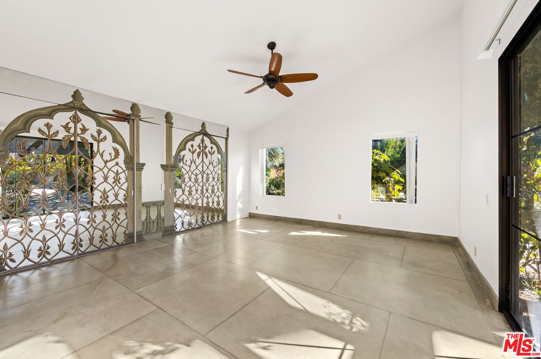 17 Lincoln Pl, Rancho Mirage CA  92270-1928 exterior