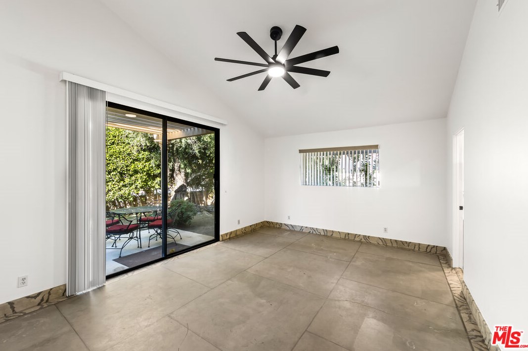 17 Lincoln Pl, Rancho Mirage CA  92270-1928 exterior