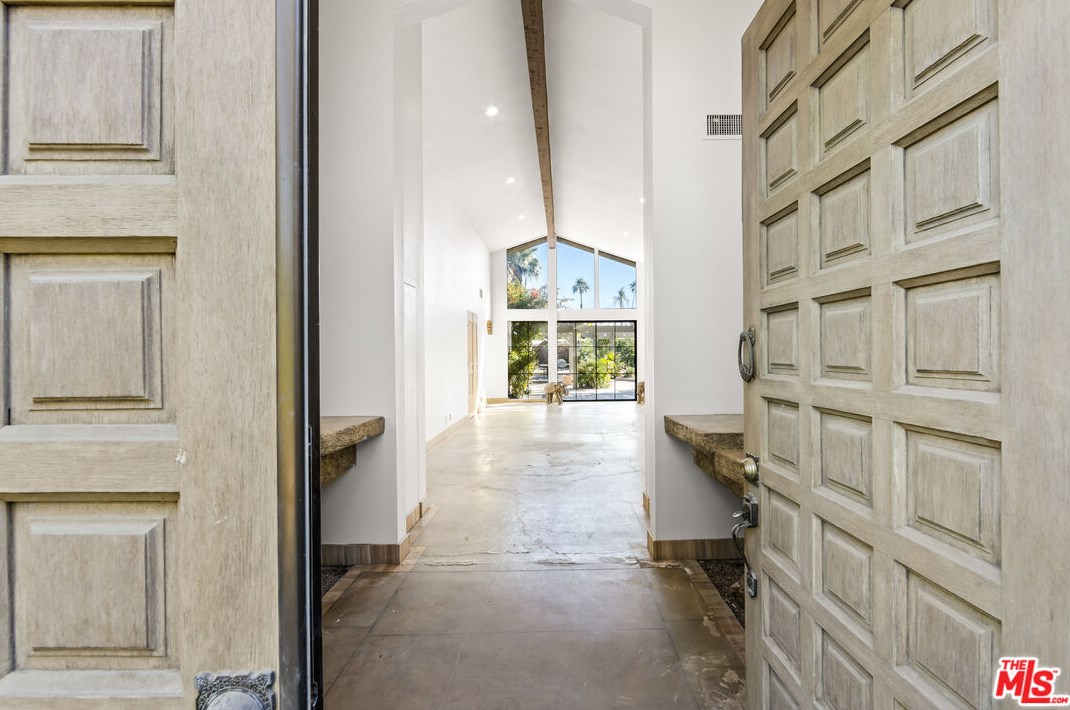 17 Lincoln Pl, Rancho Mirage CA  92270-1928 exterior