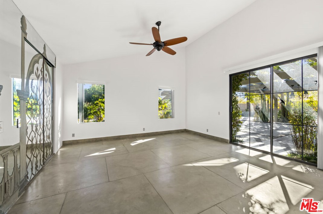 17 Lincoln Pl, Rancho Mirage CA  92270-1928 exterior