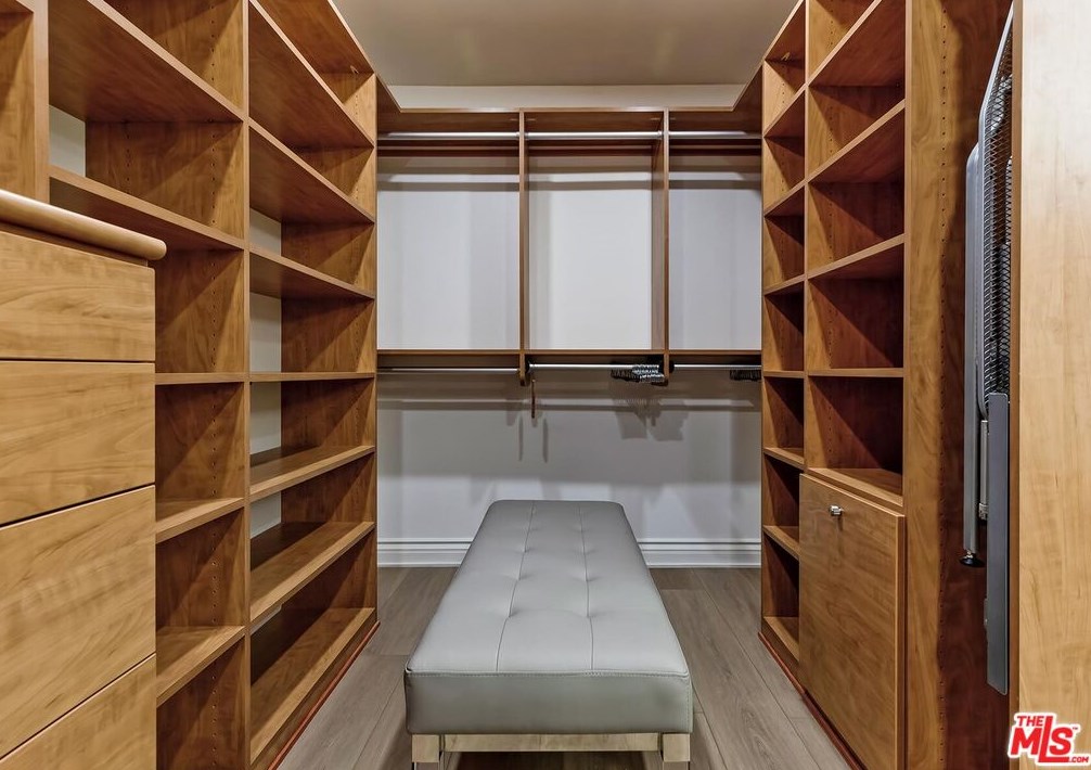 2384 Century Hl, Los Angeles CA  90067-3514 exterior