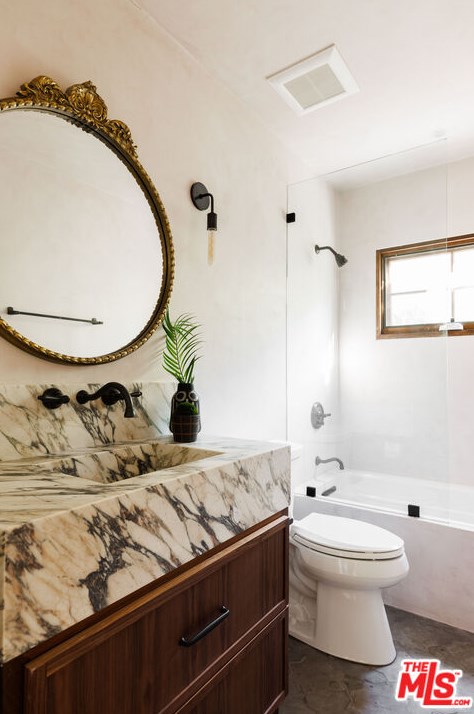8829 Ashcroft Ave, Los Angeles CA  90048-2401 exterior