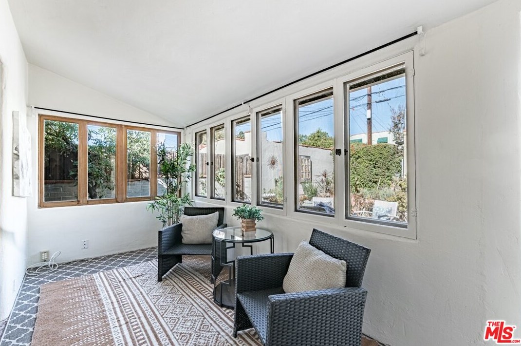 2135 Orange Grove Blvd, Pasadena CA  91104-4811 exterior