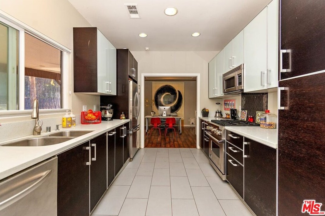 5015 Purdue Ave, Los Angeles CA  90230-5222 exterior