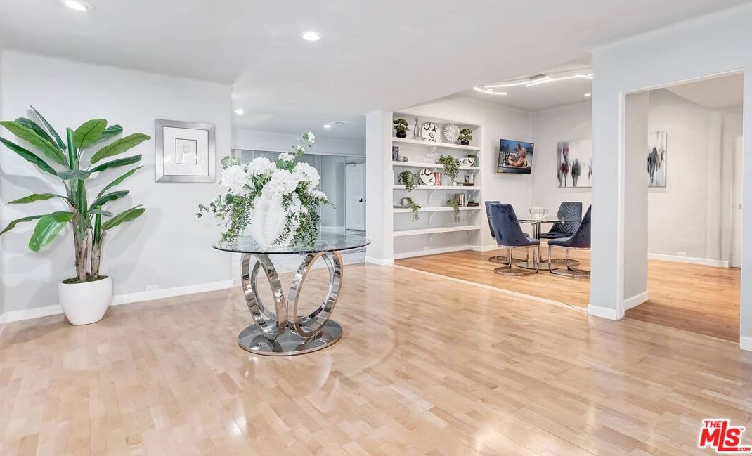 2183 Century Woods Way, Los Angeles CA  90067-6308 exterior