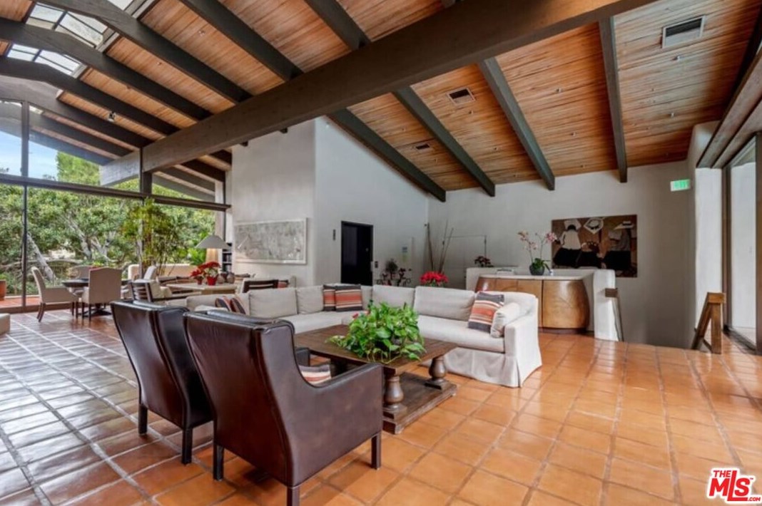 2183 Century Woods Way, Los Angeles CA  90067-6308 exterior