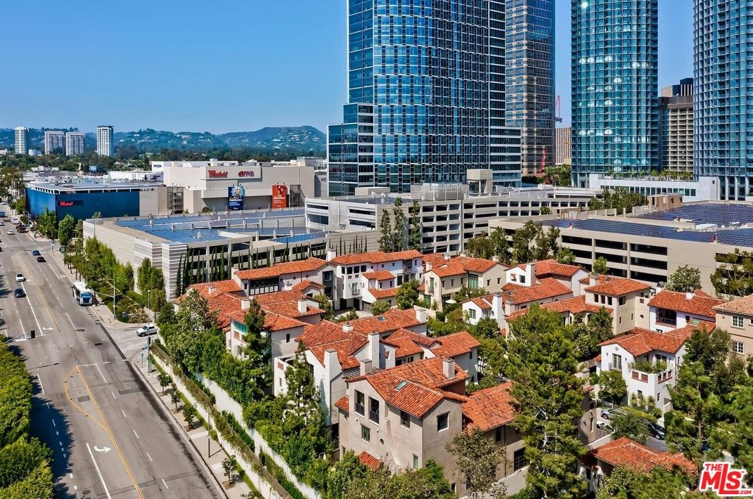 2183 Century Woods Way, Los Angeles CA  90067-6308 exterior