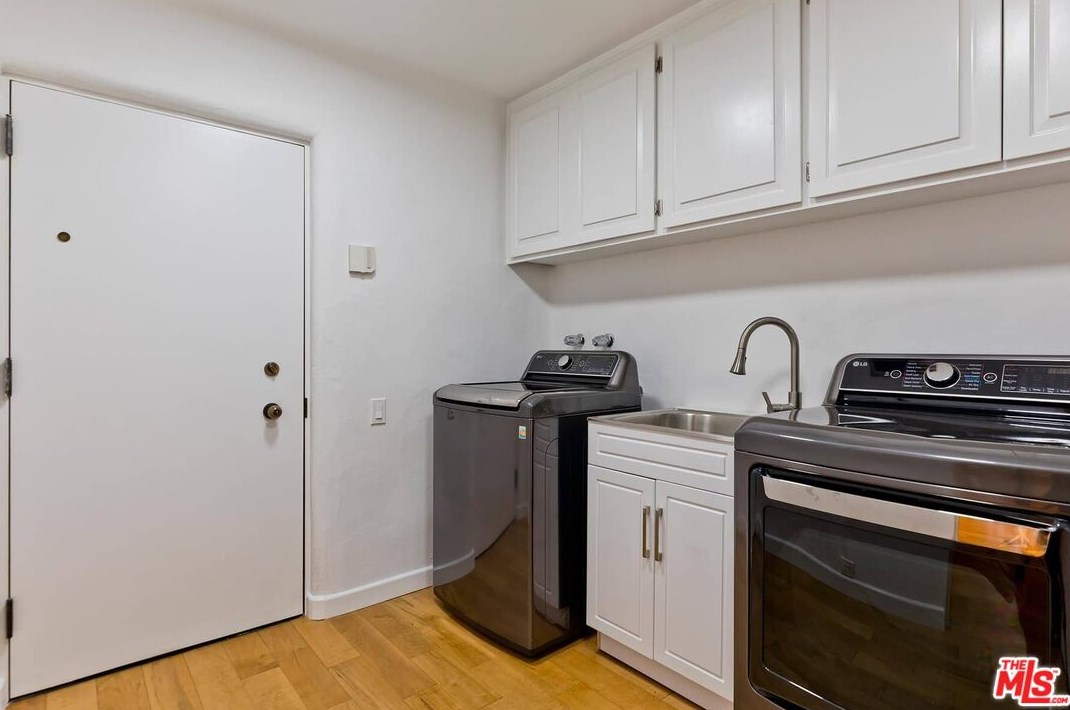 2183 Century Woods Way, Los Angeles CA  90067-6308 exterior