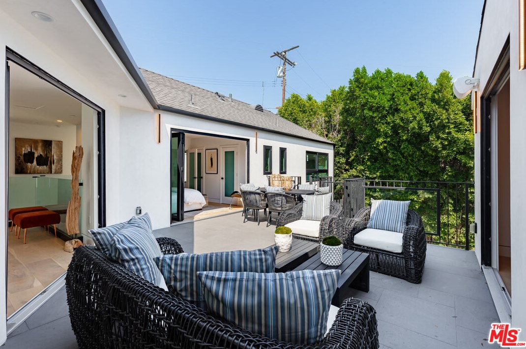 3424 Troy Dr, Los Angeles CA  90068-1436 exterior