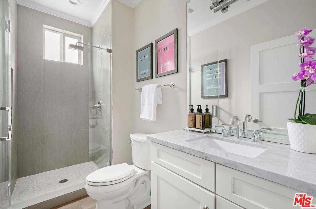 12302 Allin St, Los Angeles CA  90230-5809 exterior