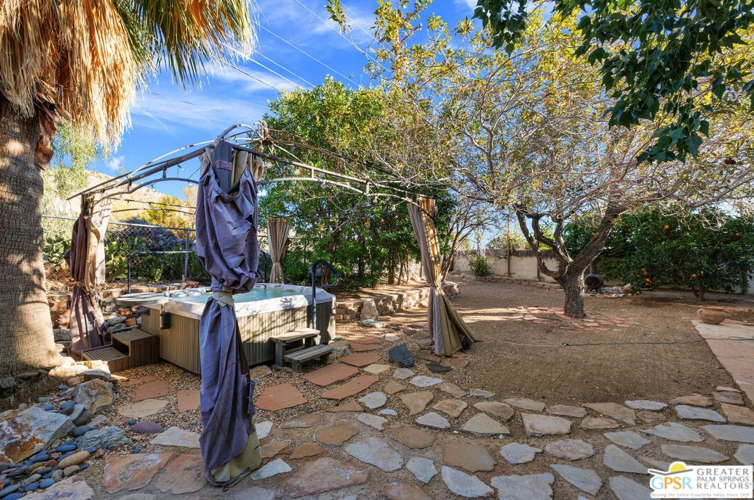 12950 Deodar Ave, Desert Hot Springs CA  92240-6653 exterior