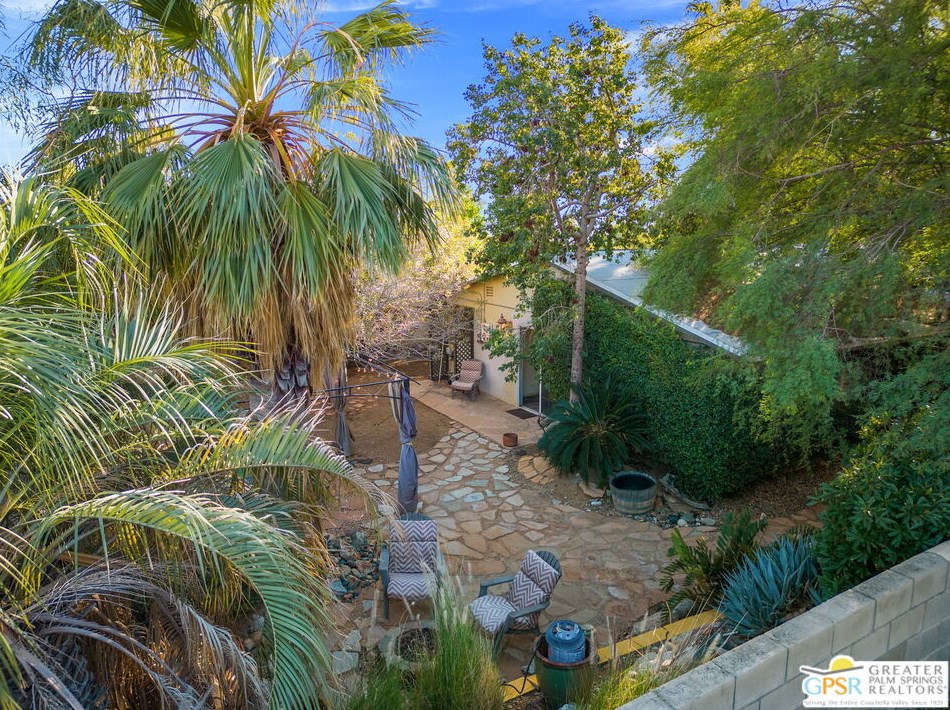 12950 Deodar Ave, Desert Hot Springs CA  92240-6653 exterior