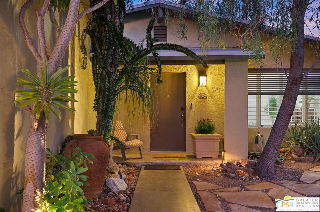 12950 Deodar Ave, Desert Hot Springs CA  92240-6653 exterior