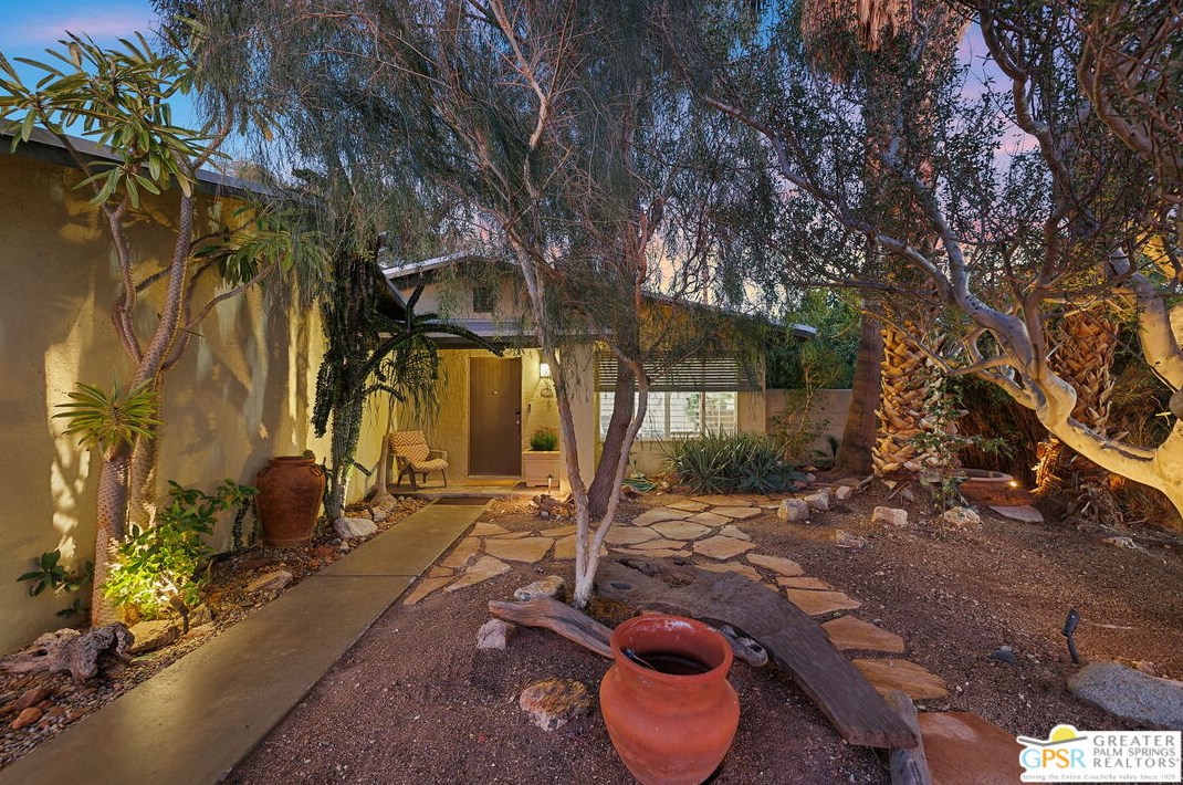 12950 Deodar Ave, Desert Hot Springs CA  92240-6653 exterior