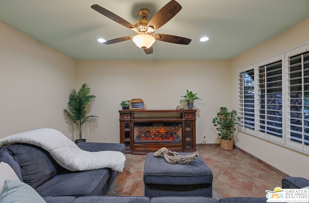 12950 Deodar Ave, Desert Hot Springs CA  92240-6653 exterior