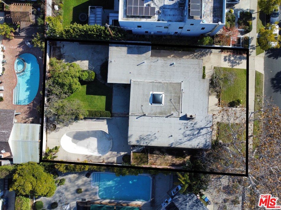 3468 Cabrillo Blvd, Los Angeles CA  90066-1504 exterior