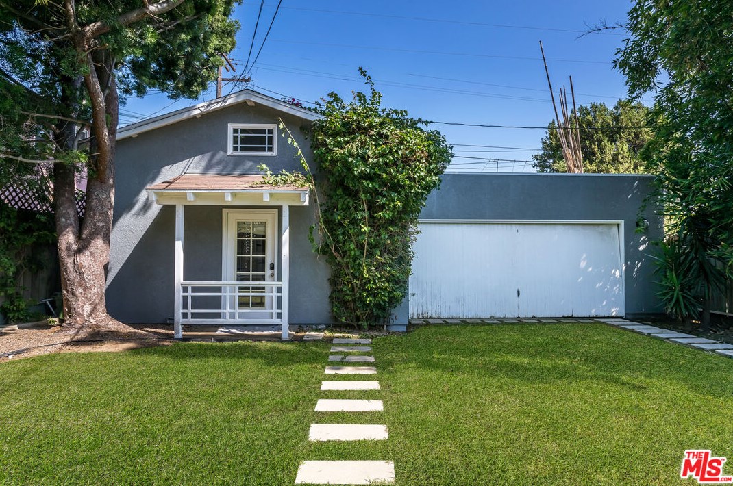 1266 Sycamore Ave, Los Angeles CA  90019-1551 exterior