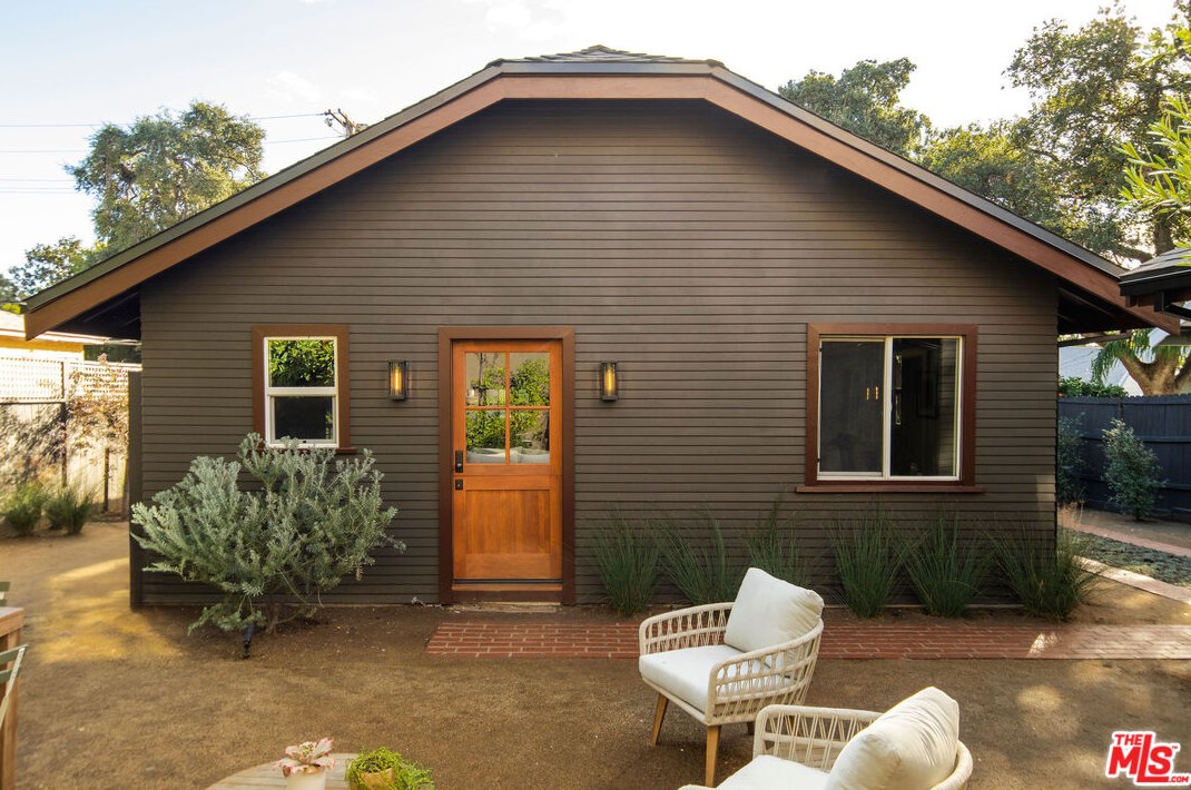 125 Claremont St, Pasadena CA  91103-2637 exterior