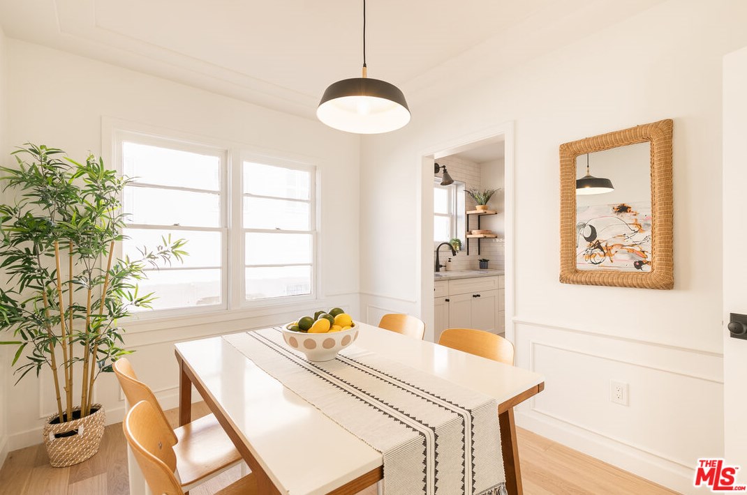 445 Sierra Bonita Ave, Los Angeles CA  90036-2427 exterior