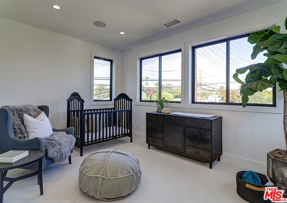 3504 Maplewood Ave, Los Angeles CA  90066-3020 exterior