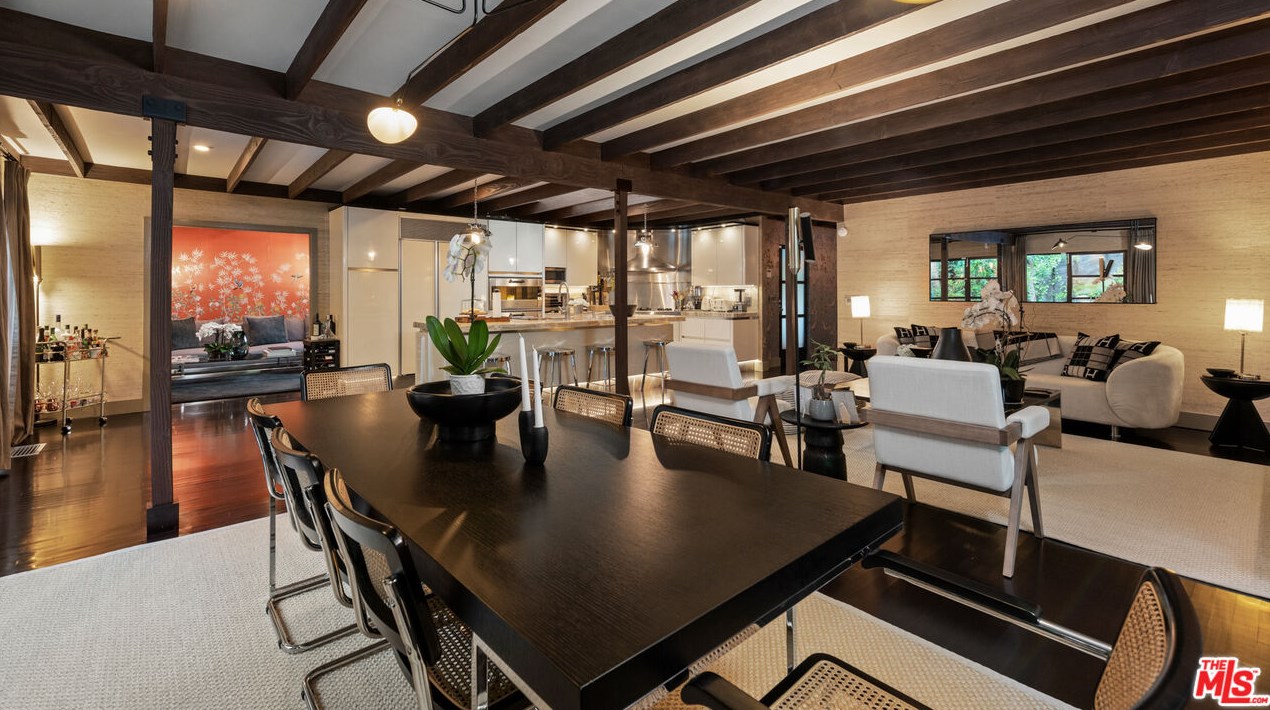 9823 Wanda Park Dr, Beverly Hills CA  90210-1431 exterior