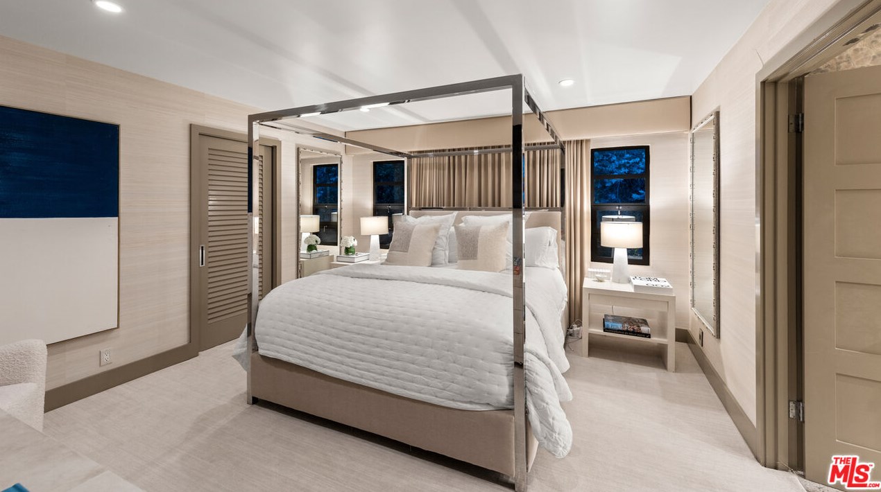 9823 Wanda Park Dr, Beverly Hills CA  90210-1431 exterior