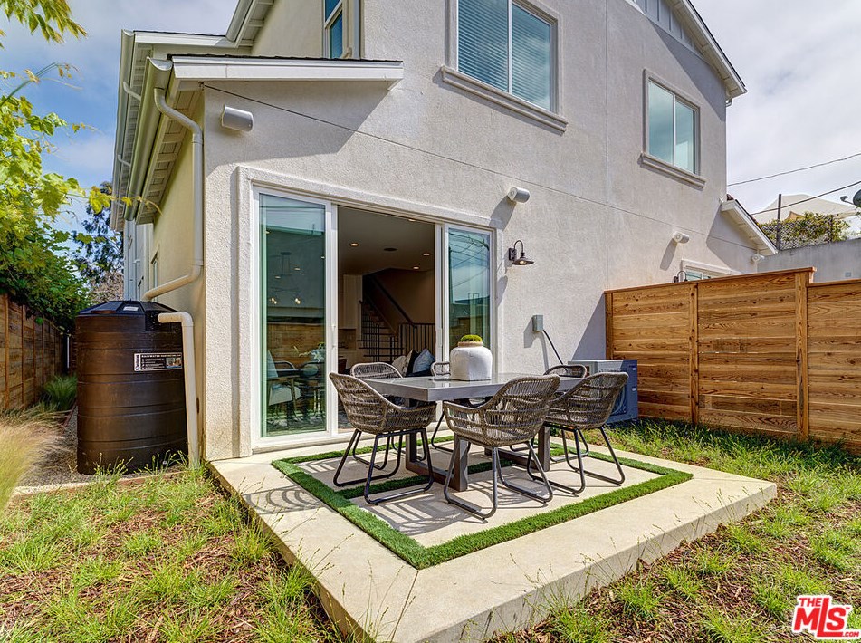 10513 Ayres Ave, Los Angeles CA  90064-3309 exterior