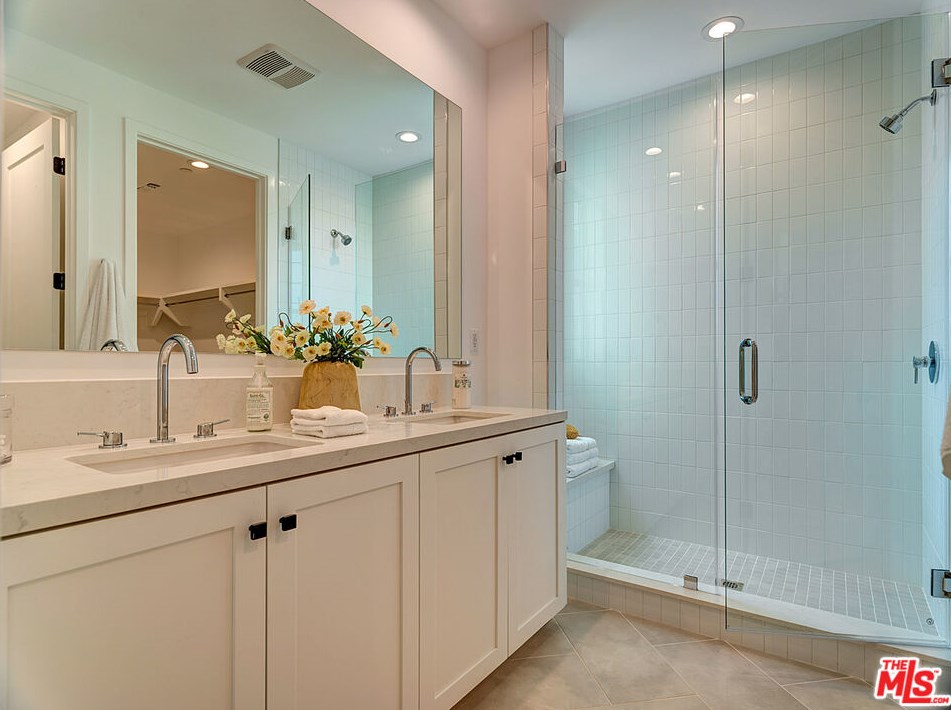 10513 Ayres Ave, Los Angeles CA  90064-3309 exterior