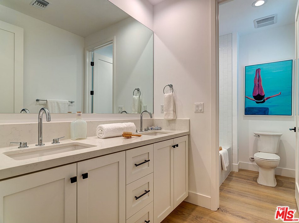 10513 Ayres Ave, Los Angeles CA  90064-3309 exterior