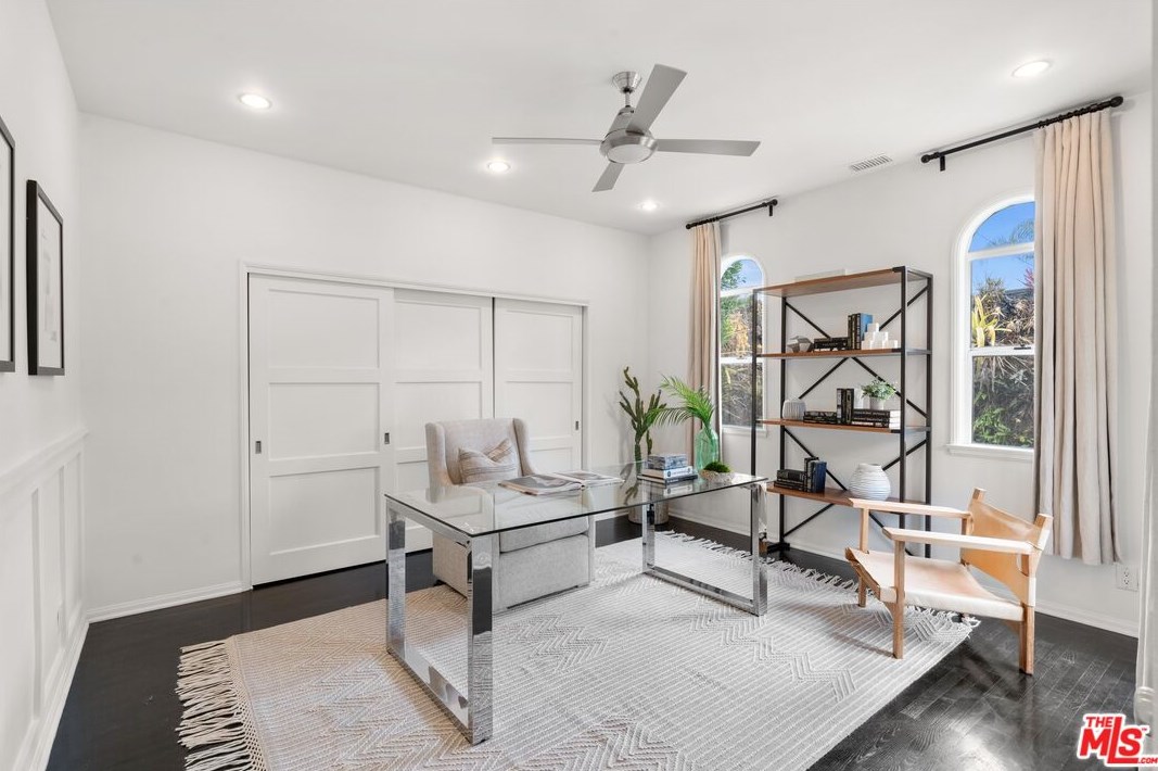 410 Harper Ave, Los Angeles CA  90048-2221 exterior