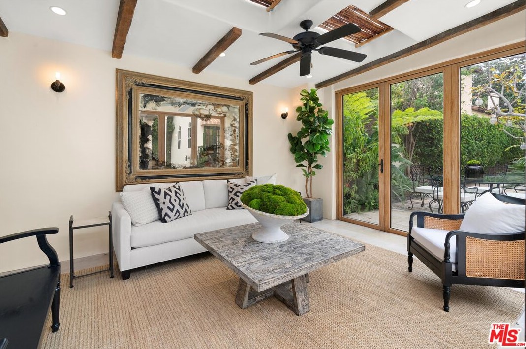 410 Harper Ave, Los Angeles CA  90048-2221 exterior