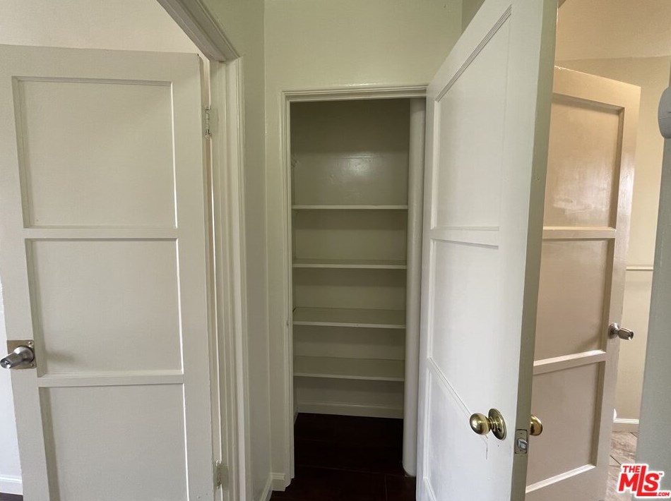 2150 62nd St, Los Angeles CA  90047-1341 exterior