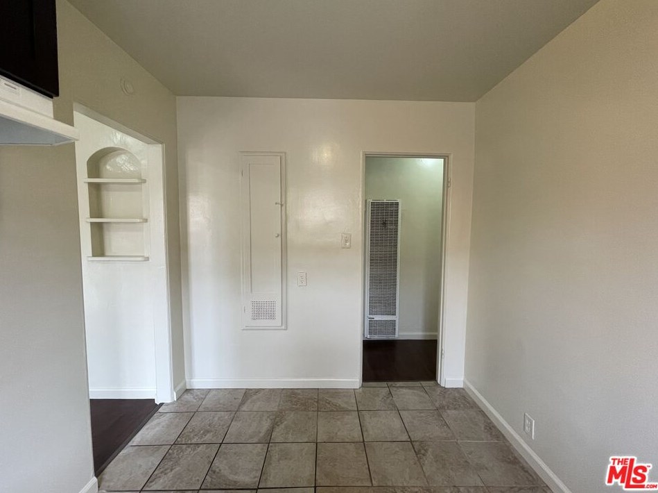 2150 62nd St, Los Angeles CA  90047-1341 exterior