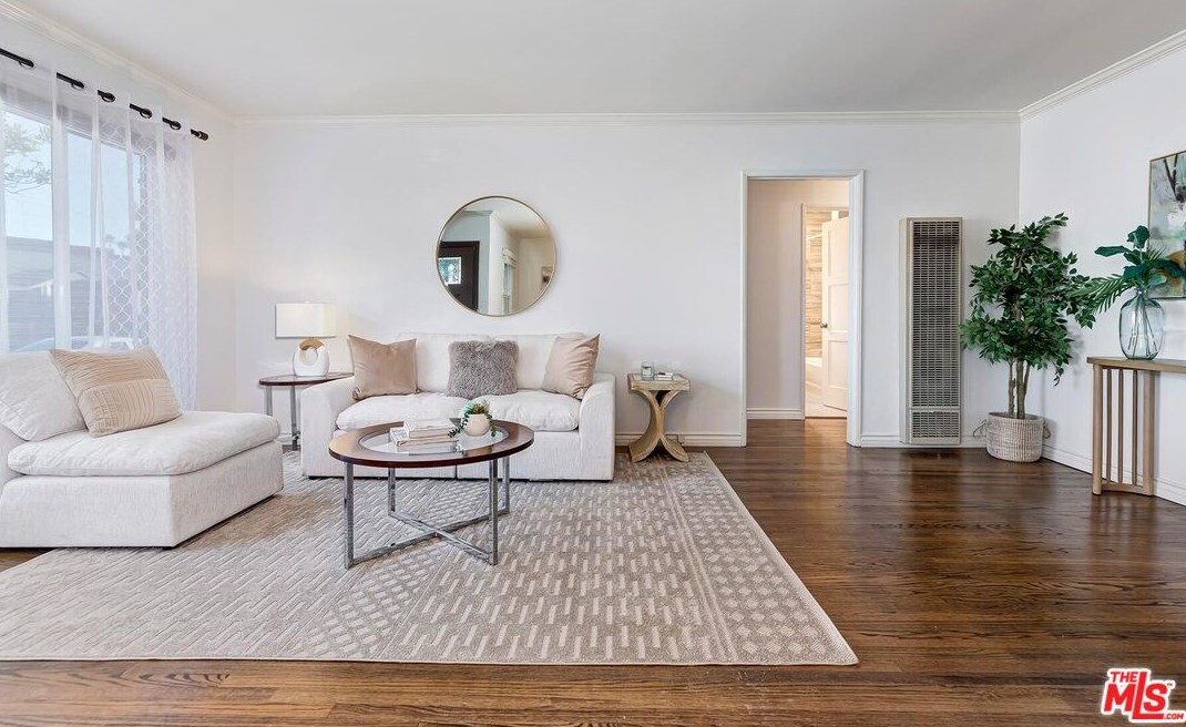 11455 Segrell Way, Los Angeles CA  90230-5357 exterior